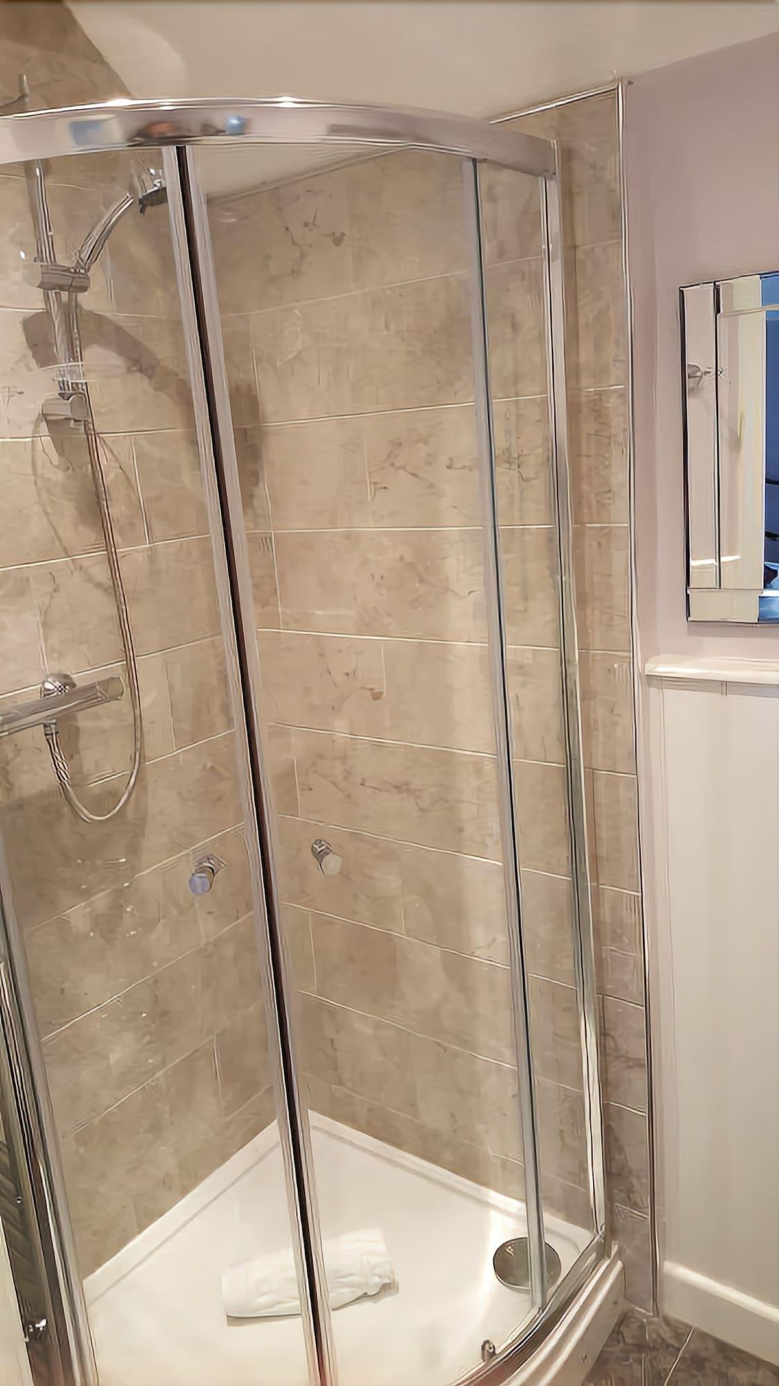 Oyo Inverour Guest House Gairlochy Экстерьер фото
