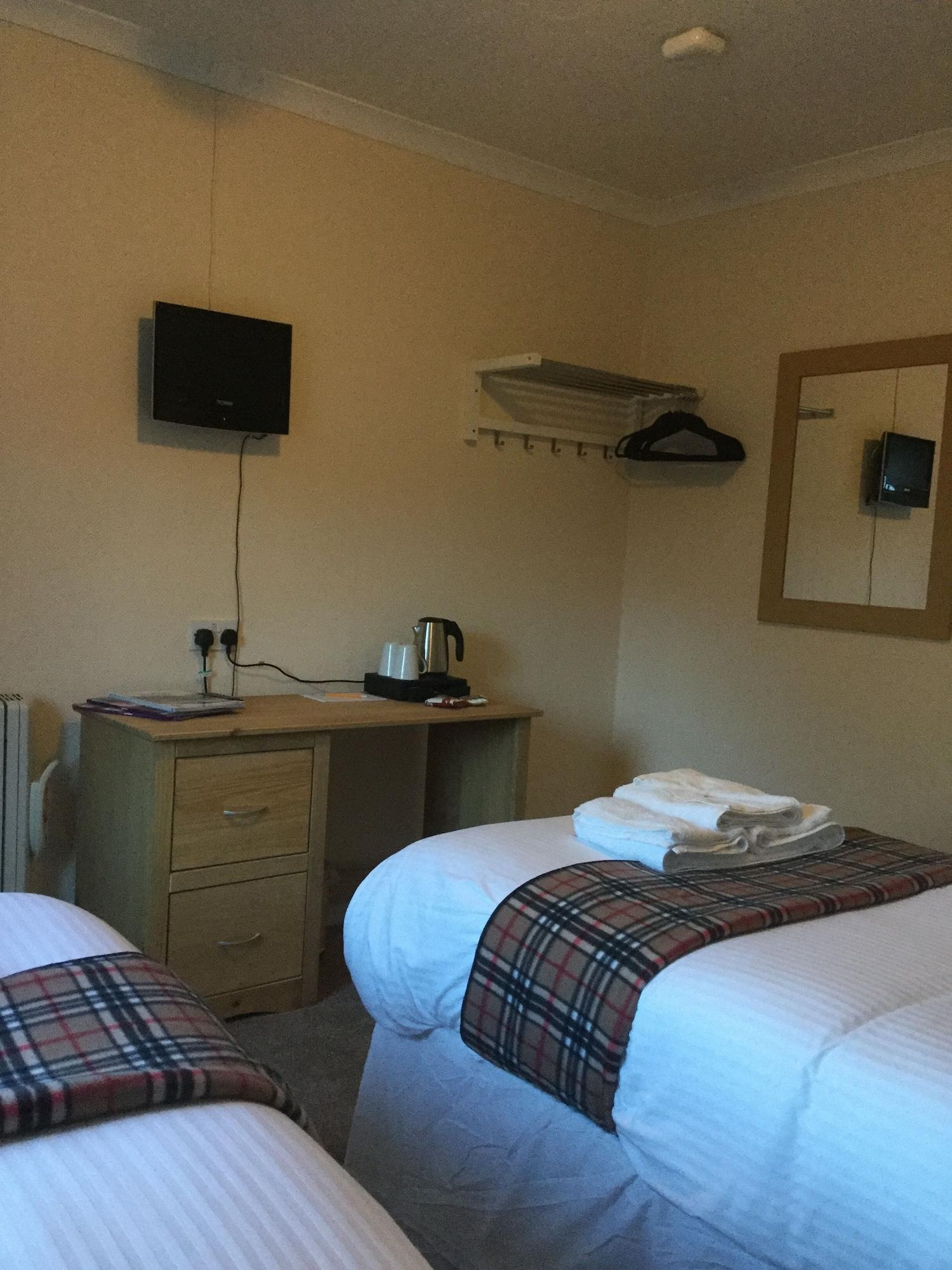 Oyo Inverour Guest House Gairlochy Экстерьер фото